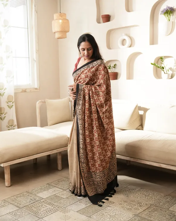 Black_Cotton_Dual_Print_Mul_Saree_For_Women